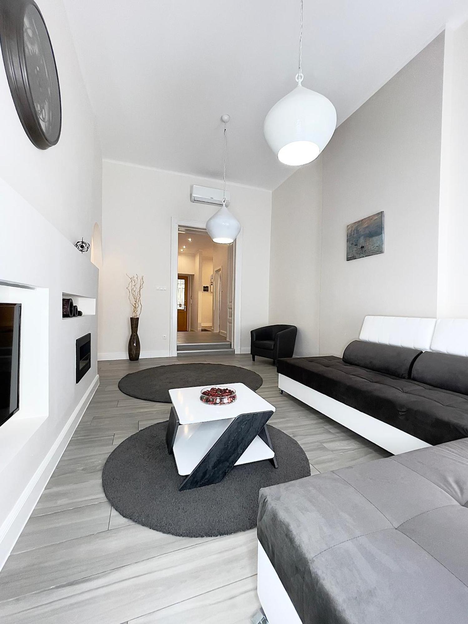 Trigon Palace Apartamento *